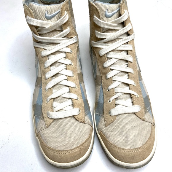 NIKE 2008-2009 Vintage Blue & Tan Blazer Mid Sneaker - Picture 2 of 12
